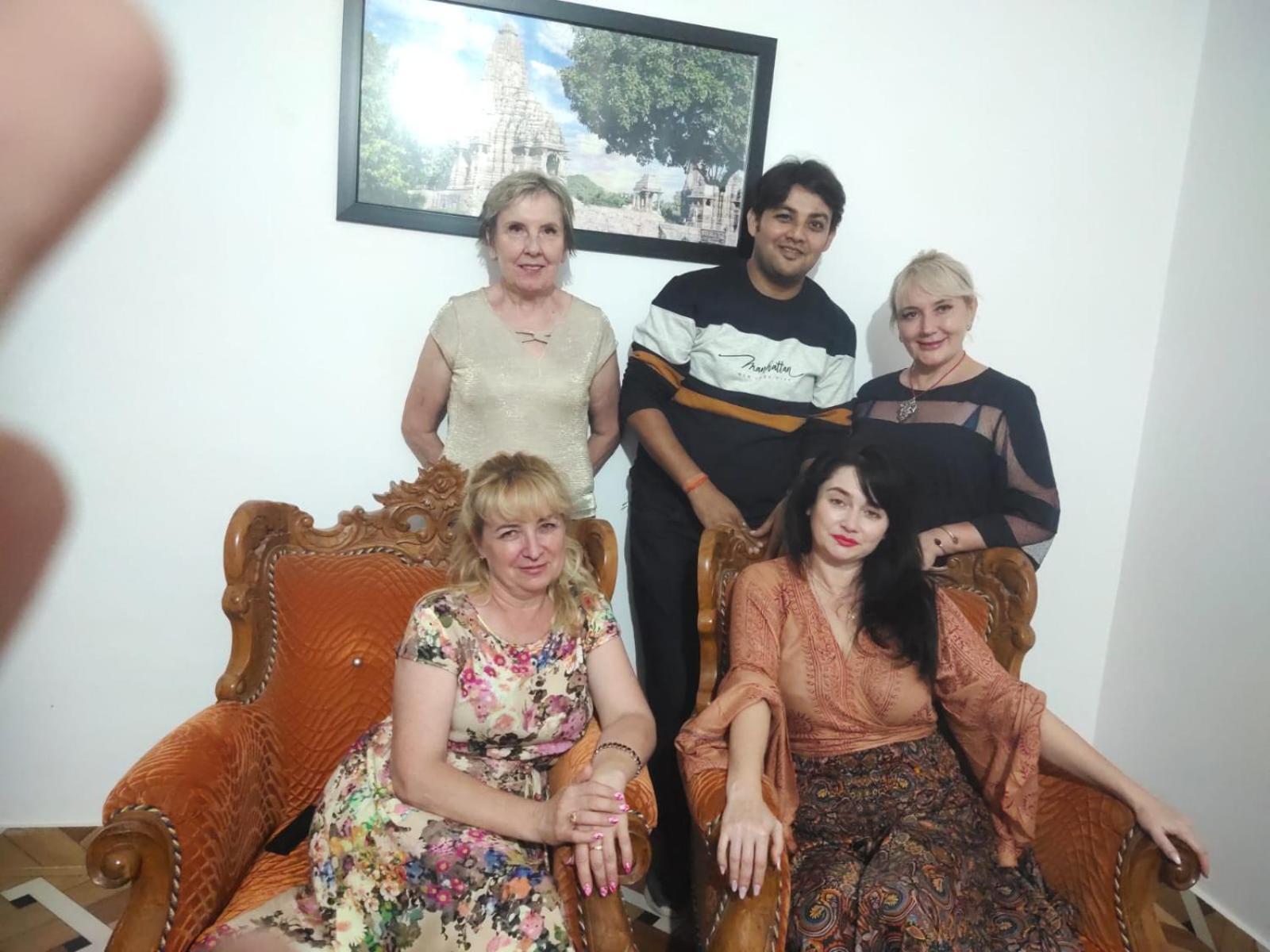 Khajuraho Glory Homestay Exterior foto